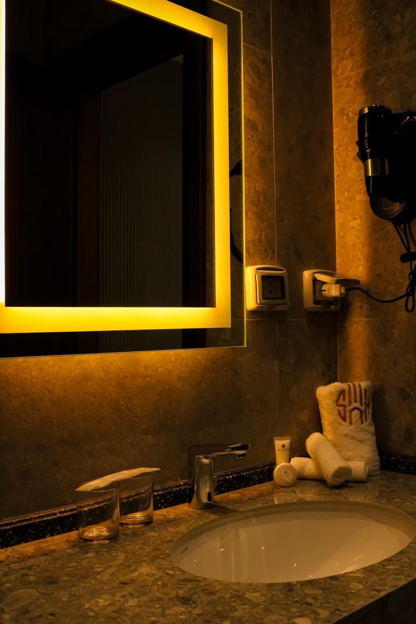 Soho Midtown Hotel Ash Shumaysani ภายนอก รูปภาพ
